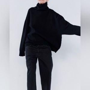 NWT - RAEY cropped displaced-sleeve roll-neck black wool oversized  sweater